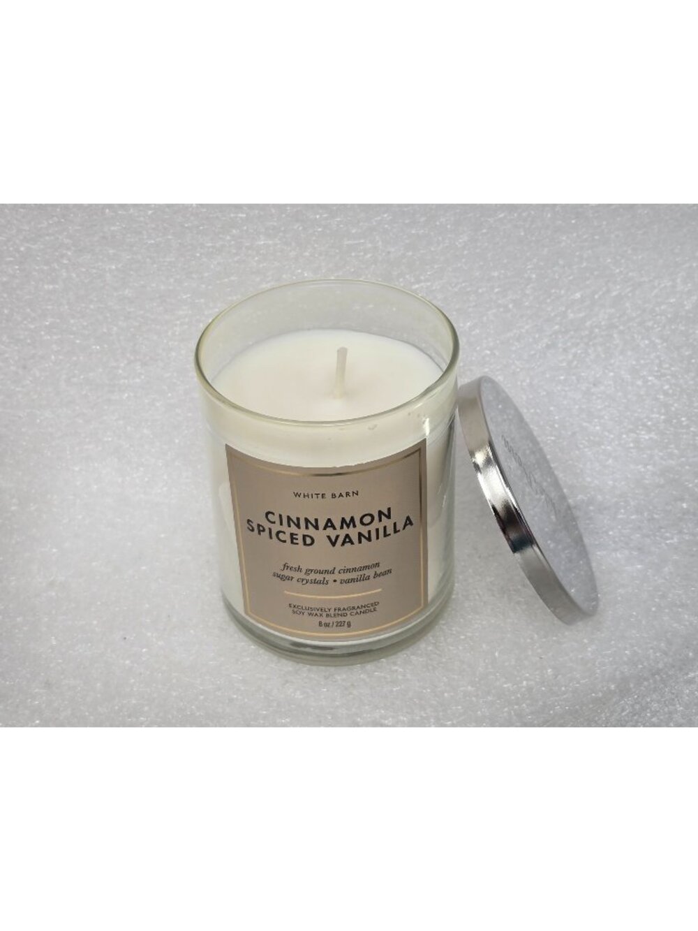 Bath & Body Works White Barn Cinnamon Spiced Vanilla 8 Oz Soy Wax Blend Candle
